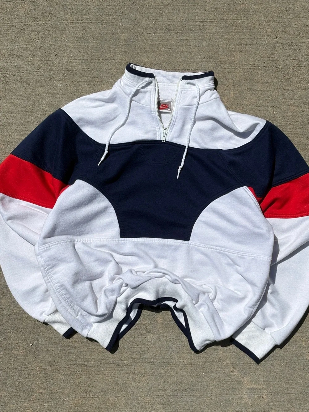 Nike Men’s White/Navy/Red Colorblock Half-Zip Sweater